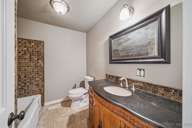 2729 Bowman Road 496, Mannford, OK 74044