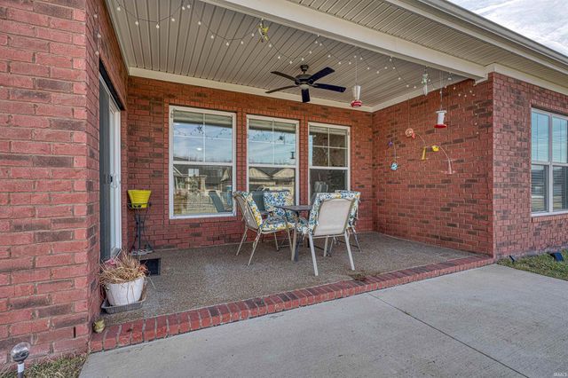 3529 Montgomery Court, Newburgh, IN 47630