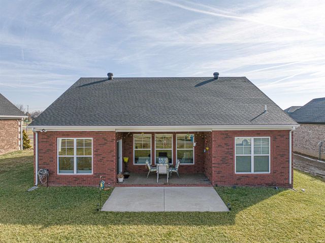 3529 Montgomery Court, Newburgh, IN 47630