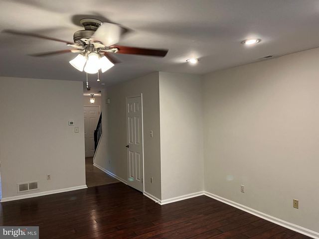 32 WYCKWOOD CT, Newtown, PA 18940