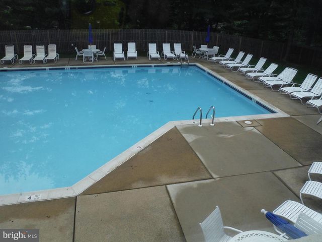 32 WYCKWOOD CT, Newtown, PA 18940