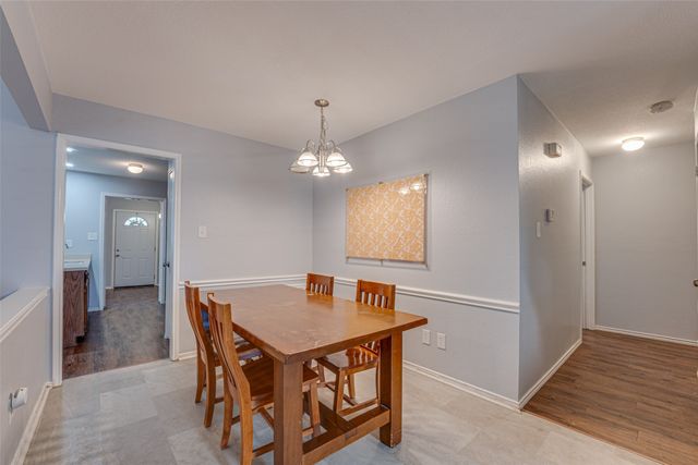 210 Wilshire Drive, Glenn Heights, TX 75154