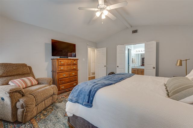 210 Wilshire Drive, Glenn Heights, TX 75154