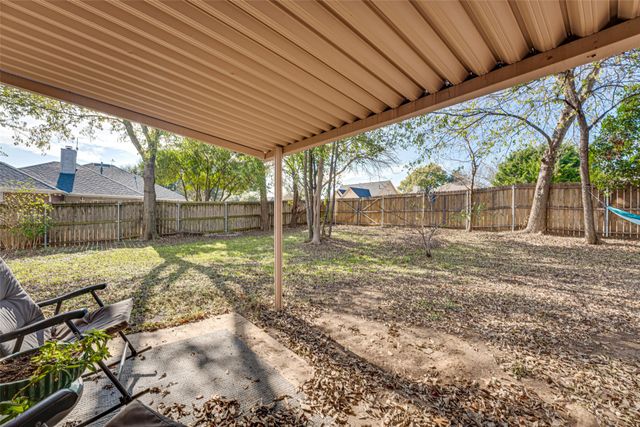 210 Wilshire Drive, Glenn Heights, TX 75154