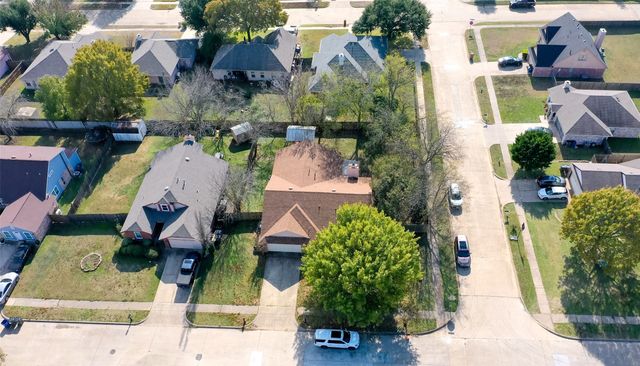 210 Wilshire Drive, Glenn Heights, TX 75154