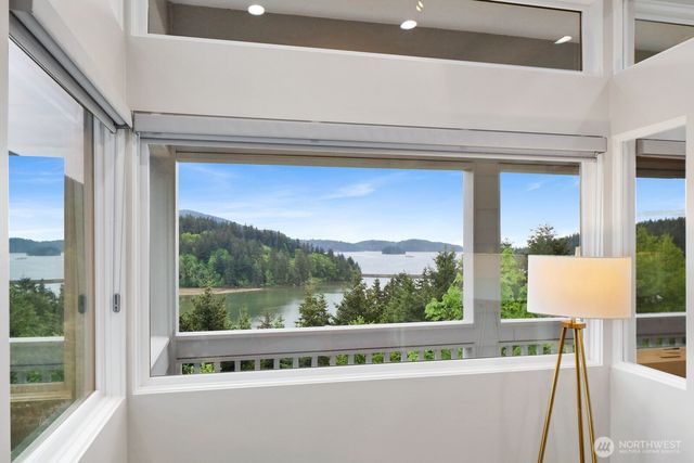 213 Sea Pines Lane, Bellingham, WA 98229