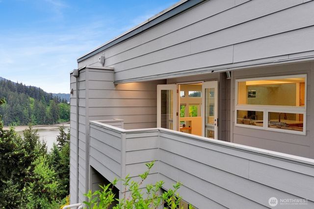 213 Sea Pines Lane, Bellingham, WA 98229