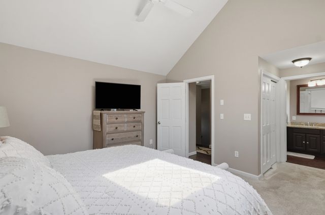 36 Scott Lane, Sandown, NH 03873