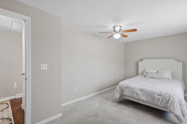 36 Scott Lane, Sandown, NH 03873