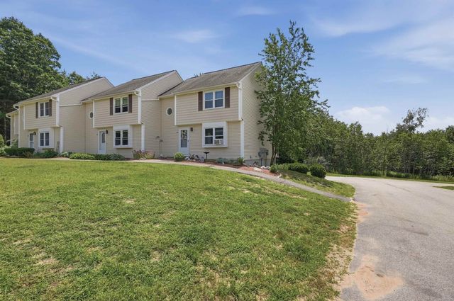 36 Scott Lane, Sandown, NH 03873