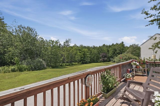 36 Scott Lane, Sandown, NH 03873