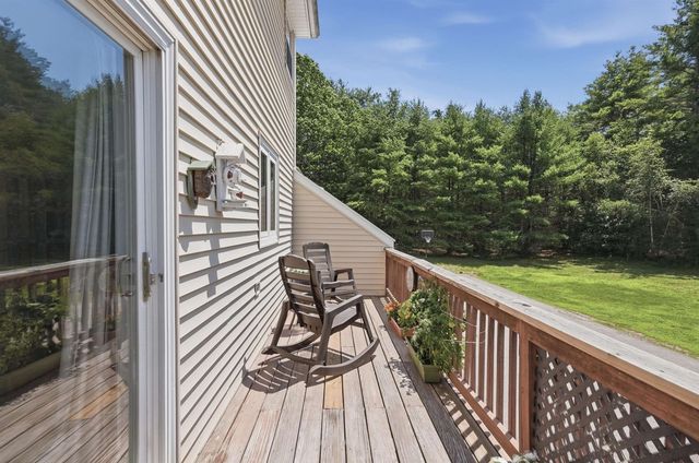 36 Scott Lane, Sandown, NH 03873