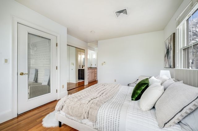 1520 Columbia Rd 2, Boston, MA 02127