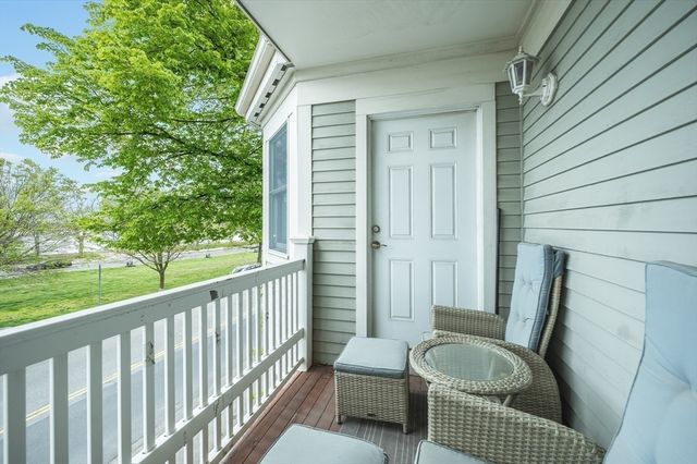1520 Columbia Rd 2, Boston, MA 02127