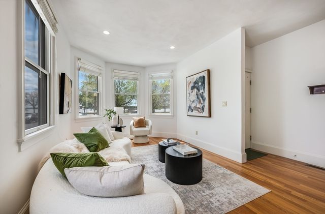 1520 Columbia Rd 2, Boston, MA 02127