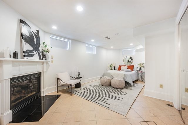 1520 Columbia Rd 2, Boston, MA 02127