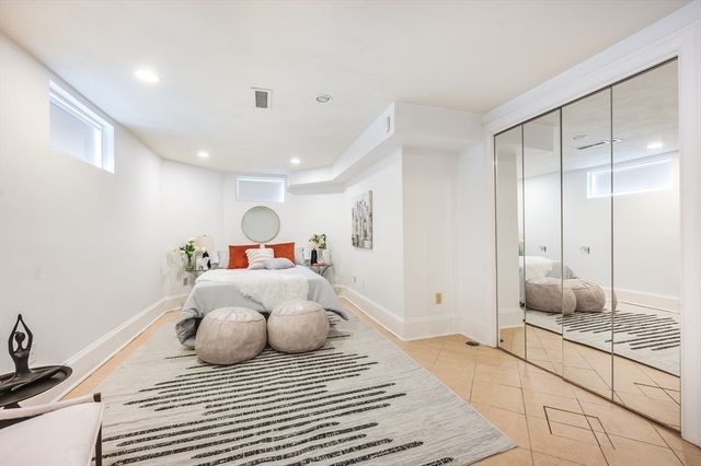 1520 Columbia Rd 2, Boston, MA 02127