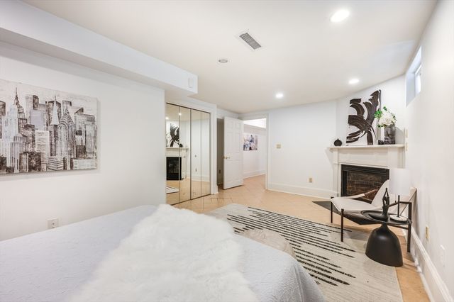 1520 Columbia Rd 2, Boston, MA 02127