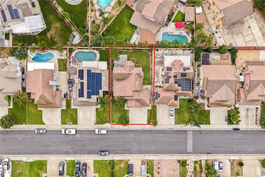 Image 5 of property listing at 576 E Tam O Shanter Street, Ontario, CA 91761