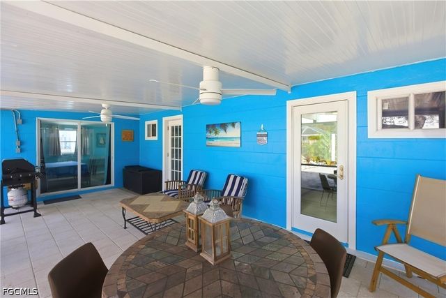 185 Hibiscus DR, Fort Myers Beach, FL 33931