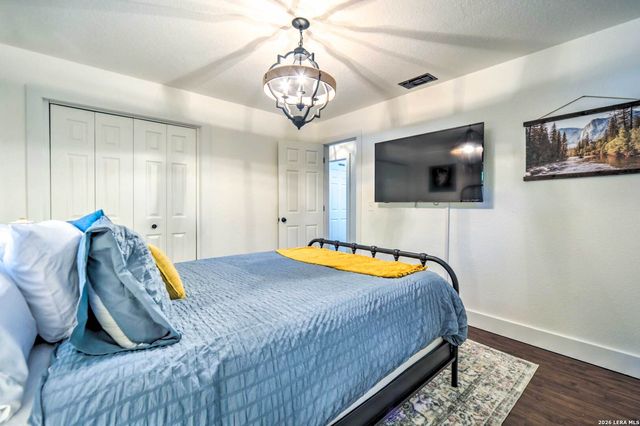 1104 Cherry St, New Braunfels, TX 78132