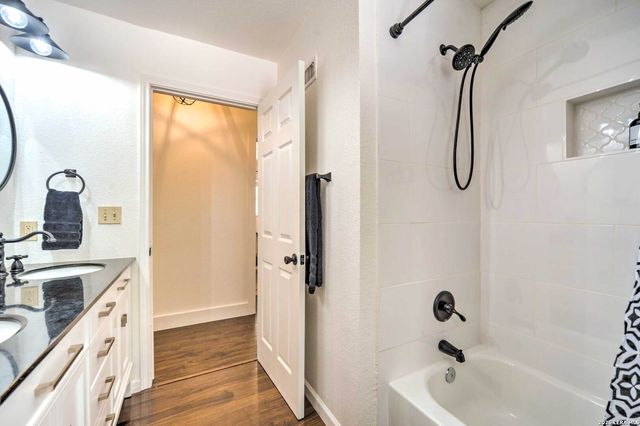 1104 Cherry St, New Braunfels, TX 78132