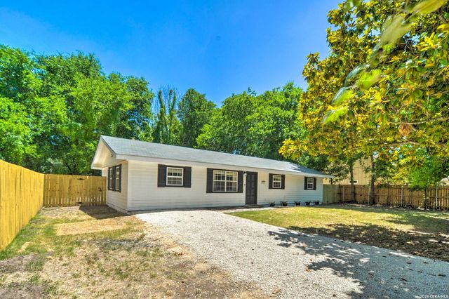 1104 Cherry St, New Braunfels, TX 78132