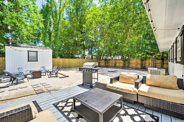 1104 Cherry St, New Braunfels, TX 78132