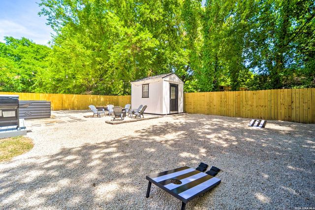 1104 Cherry St, New Braunfels, TX 78132