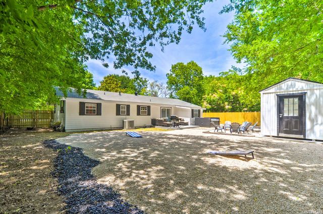 1104 Cherry St, New Braunfels, TX 78132