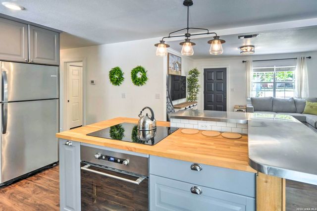 1104 Cherry St, New Braunfels, TX 78132