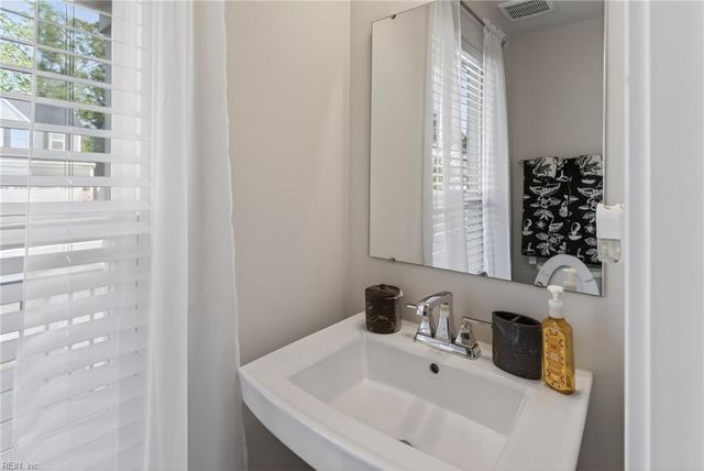 133 Pocosin PATH, Poquoson, VA 23662