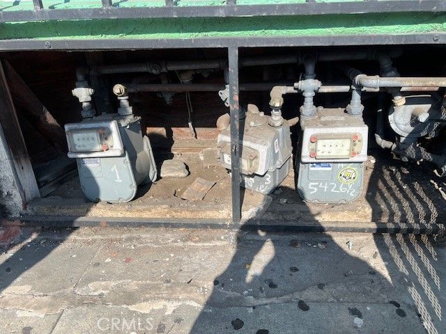 5426 Compton Avenue, Los Angeles, CA 90011