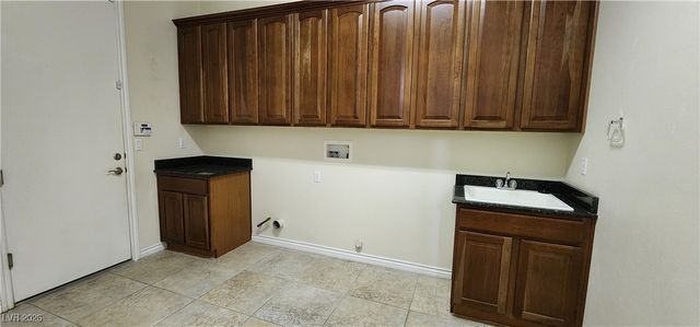 9464 Ojibwa Avenue, Las Vegas, NV 89149