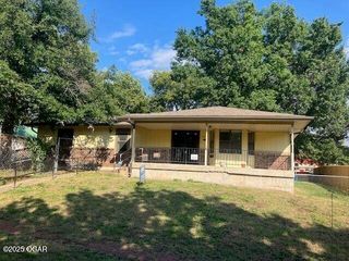 105 N Pearl Avenue, Joplin, MO 64801