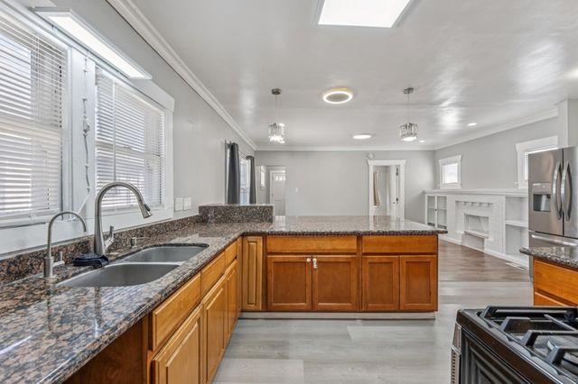 1433 1433 56Th Ave, Oakland, CA 94621