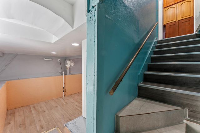 1433 1433 56Th Ave, Oakland, CA 94621