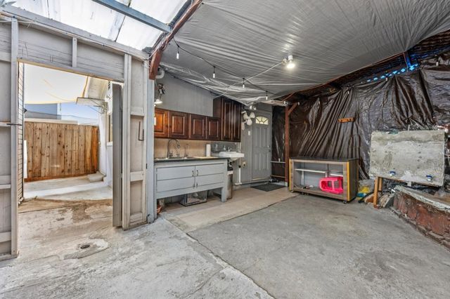 1433 1433 56Th Ave, Oakland, CA 94621