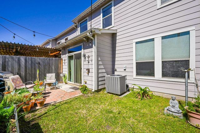 12203 Medina Lake Drive, Tomball, TX 77377