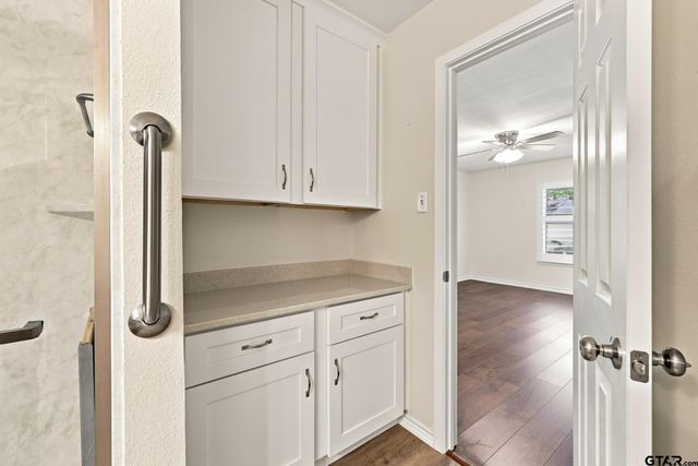 21121 County Road 1291, Flint, TX 75762