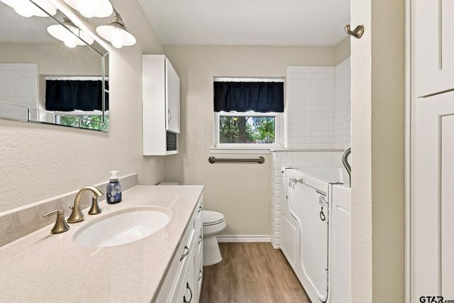 21121 County Road 1291, Flint, TX 75762