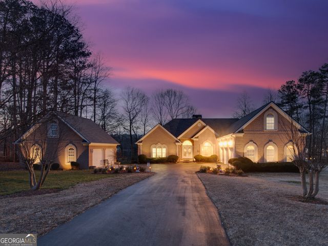 1220 Lake Stone Lea Drive, Oxford, GA 30054