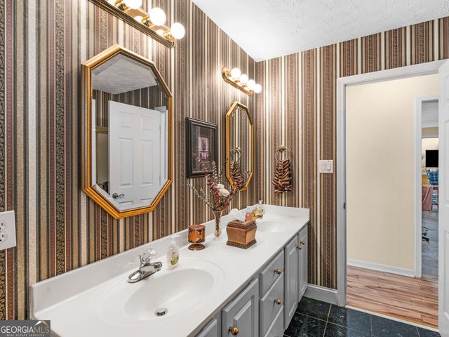 1220 Lake Stone Lea Drive, Oxford, GA 30054