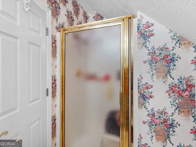 1220 Lake Stone Lea Drive, Oxford, GA 30054