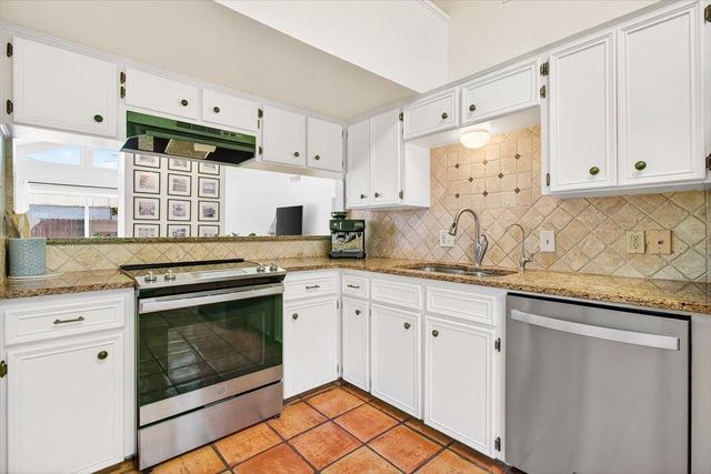 13833 Flintlock Drive, Corpus Christi, TX 78418