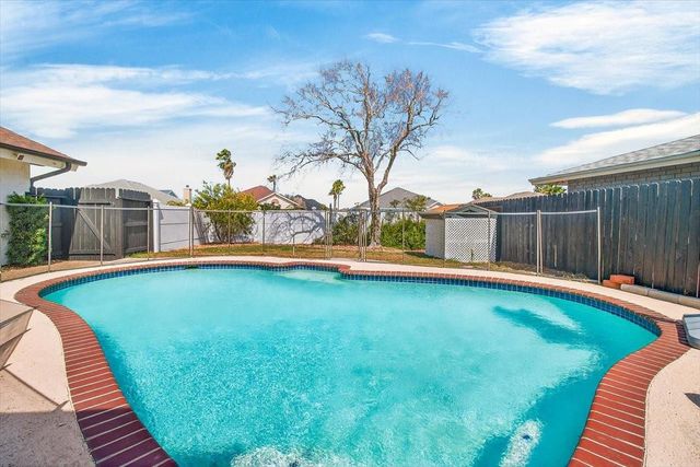 13833 Flintlock Drive, Corpus Christi, TX 78418