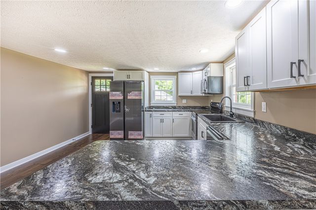 200 2nd St, South Union Twp, PA 15401