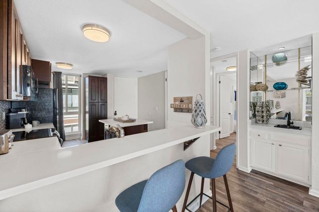 999 N Pacific St A20, Oceanside, CA 92054