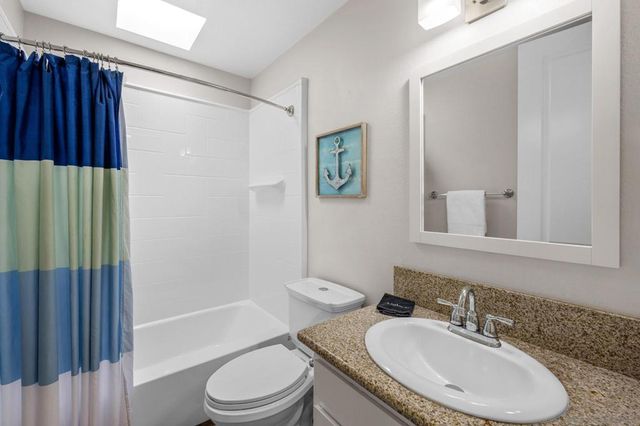 999 N Pacific St A20, Oceanside, CA 92054