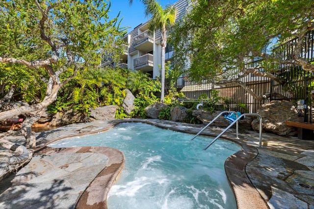 999 N Pacific St A20, Oceanside, CA 92054